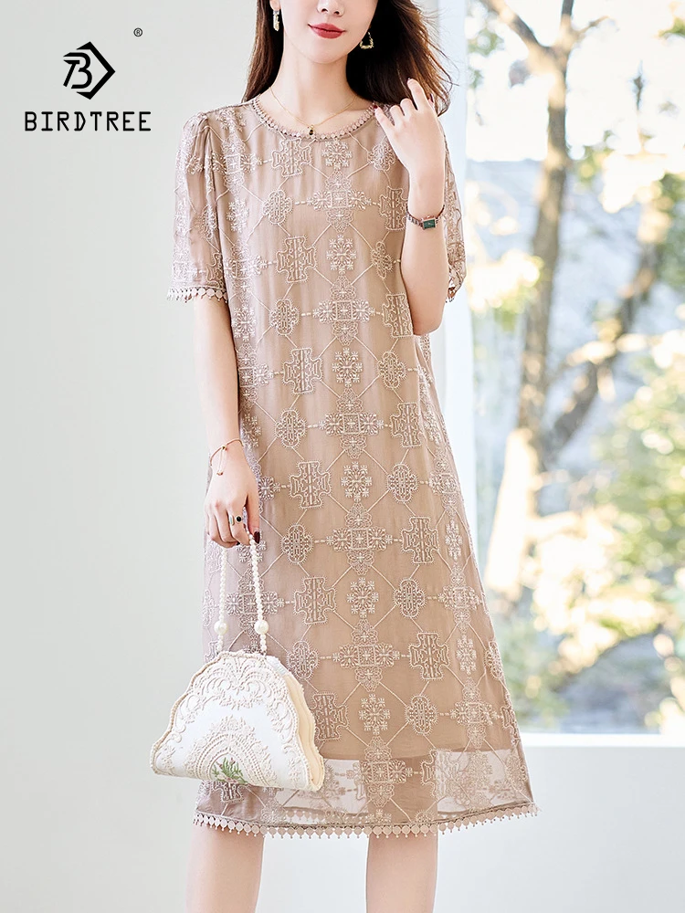 

Платье женское ТРАПЕЦИЕВИДНОЕ из натурального шелка, с коротким рукавом и вышивкой