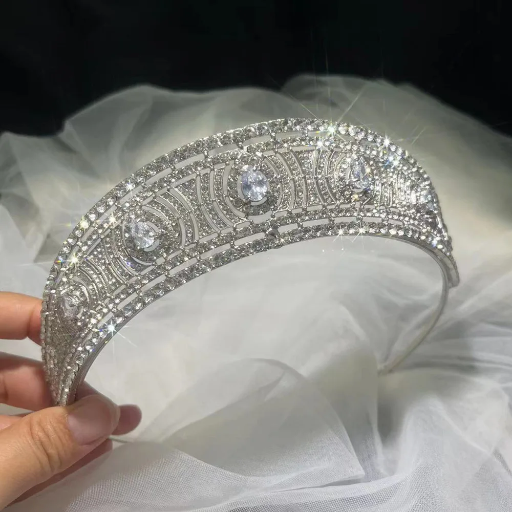 

Luxury Cubic Zirconia Bridal Crown Tiara Rhinestone Pageant Diadem Princess Crystal Tiaras CZ Headpiece Wedding Hair Accessories