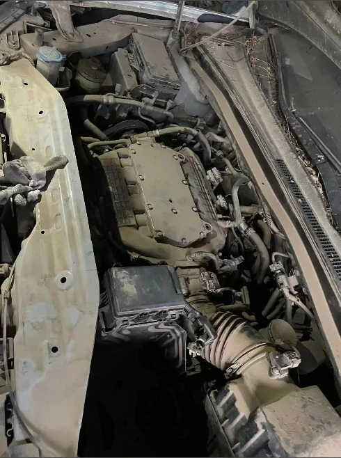 

Разобранный двигатель J37 Auto Engne