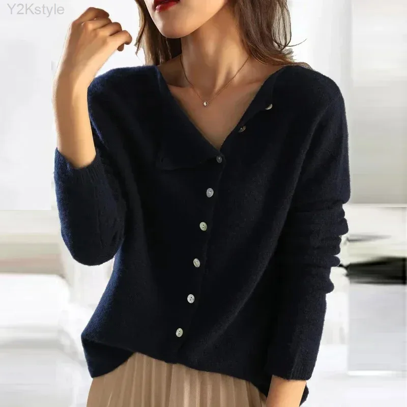 2024 Spring Autumn Knitted Sweater Women Vintage Single-breasted Cardigans For Women Basic Knitwear Small Coat 2