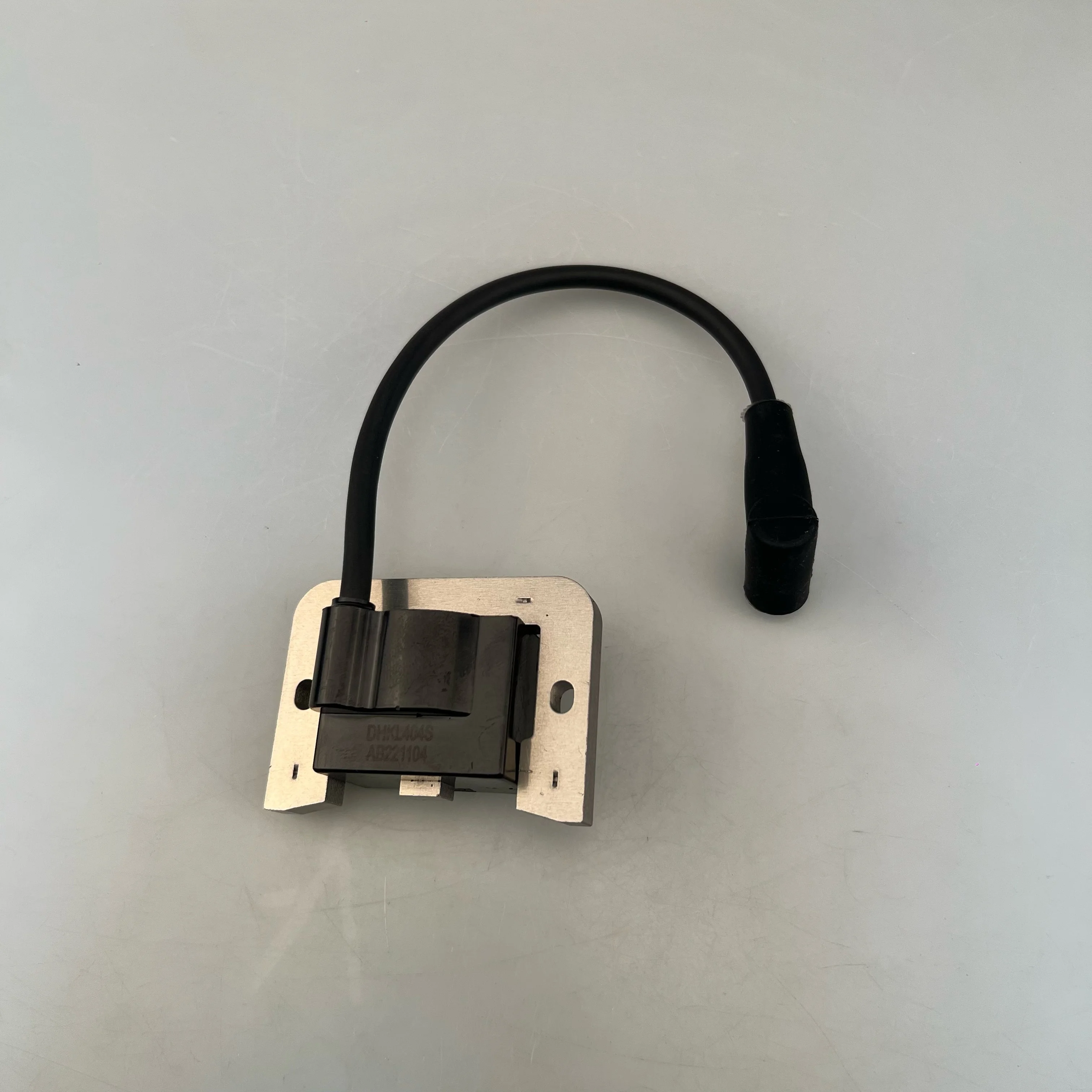 코일러 62 584 04-S 62-584-04-S 6258404-S CH940, CH960, CV940, CV960 엔진용 점화 모듈 코일