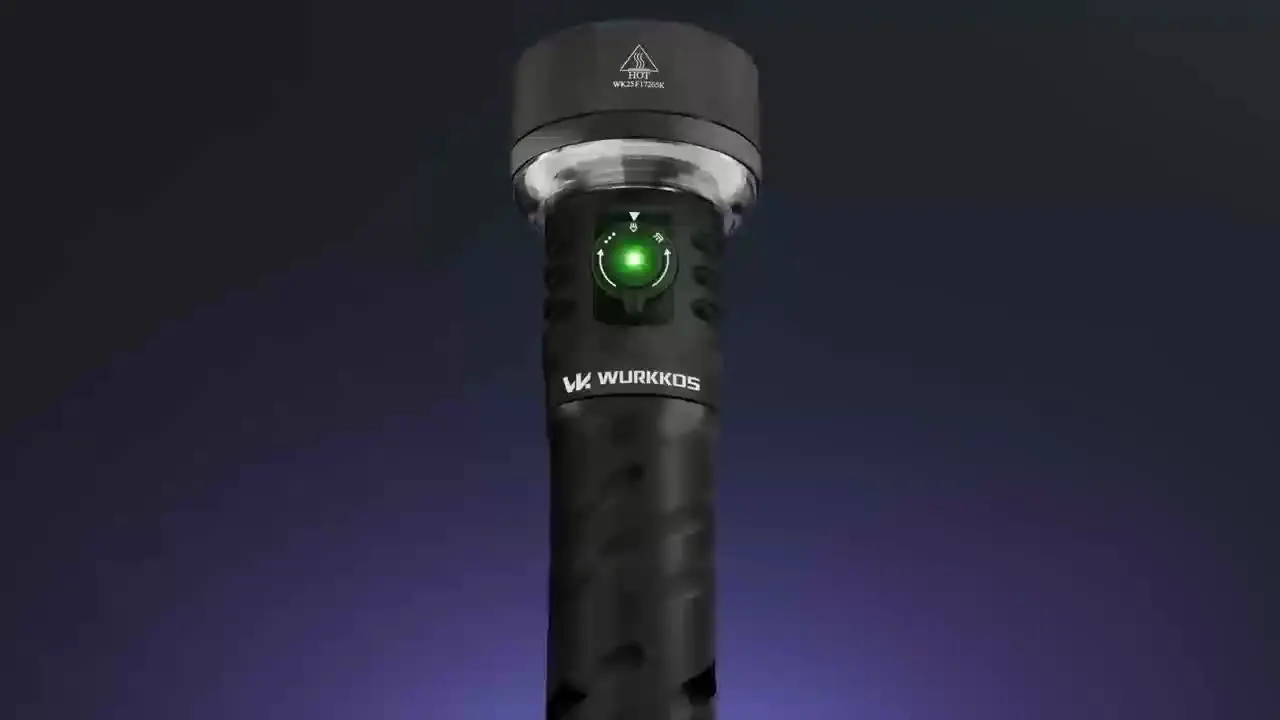 Wurkkos TS27 ハイパワー懐中電灯、3200ルーメンRGB照明、846メートル