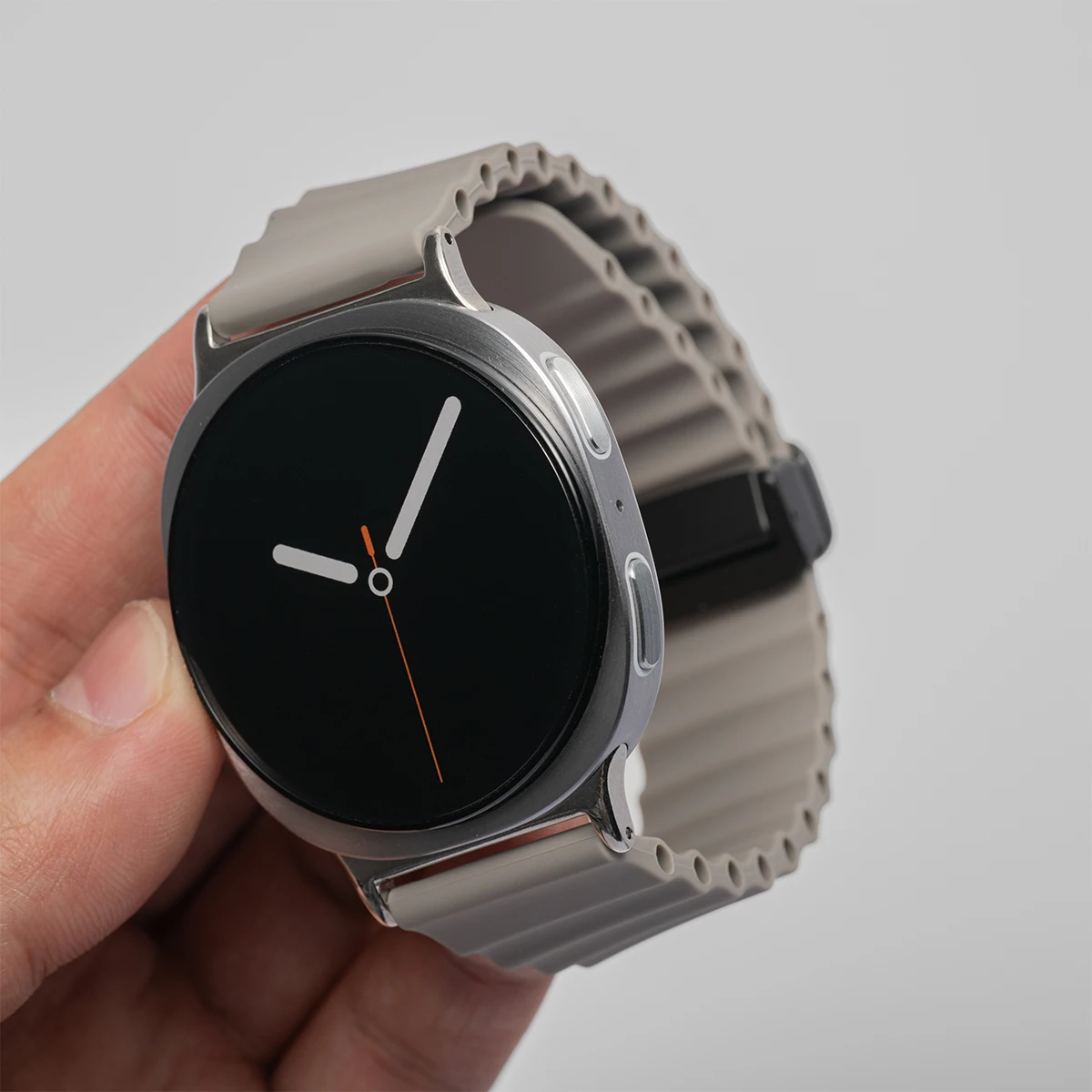 Silicone Magnetic Smartwatch Strap - Universal Fit Bracelet