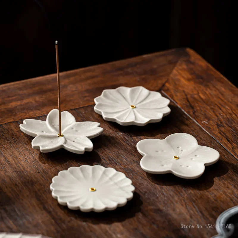 Creative Ceramic Small Incense Holders, Household Indoor Zen, Sleeping Incense Stove, Sandalwood Burner, Flower Shape Plate, 1Pc