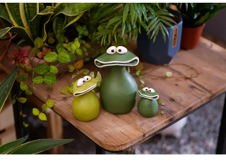 Big Mouth Frog Resin Statue