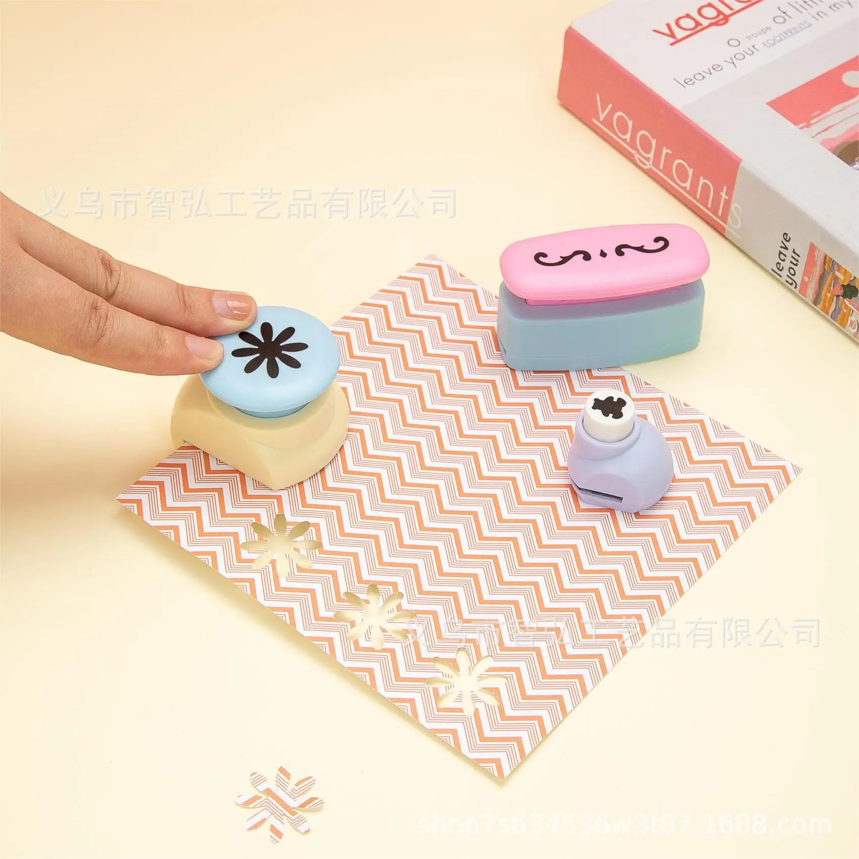 Creative DIY Craft Tool Kit For Children's Flower Drawing And Scrapbooking Snowflake Piece Included Suitable For Kindergarten