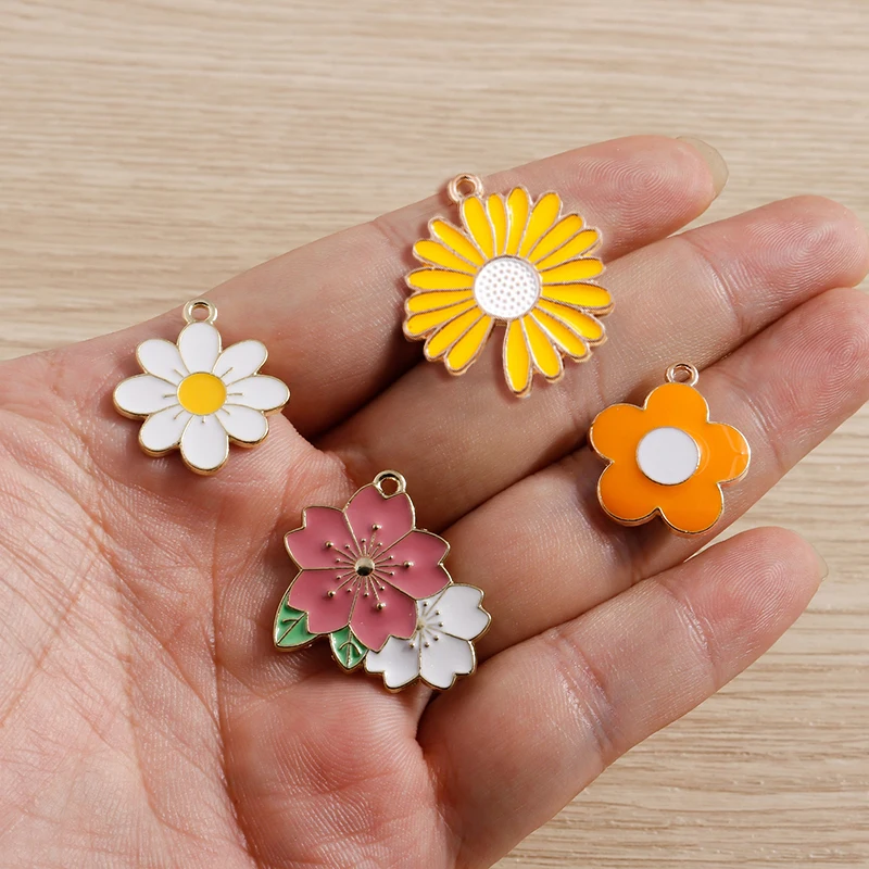 Tusember 10Pcs 무작위 믹스 귀여운 참 에나멜 다채로운 꽃 크림 펜던트 귀걸이 팔찌 목걸이 DIY 쥬얼리