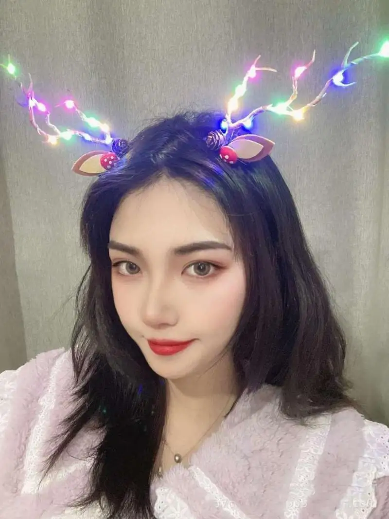 Led Christmas Antler Headwear for Women Girls Glowing Elk Horn Hair Clip Christmas Gift Elk Headwear with Lights Navidad Decor