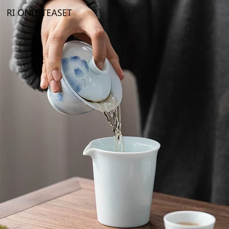 140ml Chinese Hand-painted Lotus Flower Ceramic Tea Tureen Teacup Portable Gaiwan Set Handmade Porcelain Tea Bowl Home Set