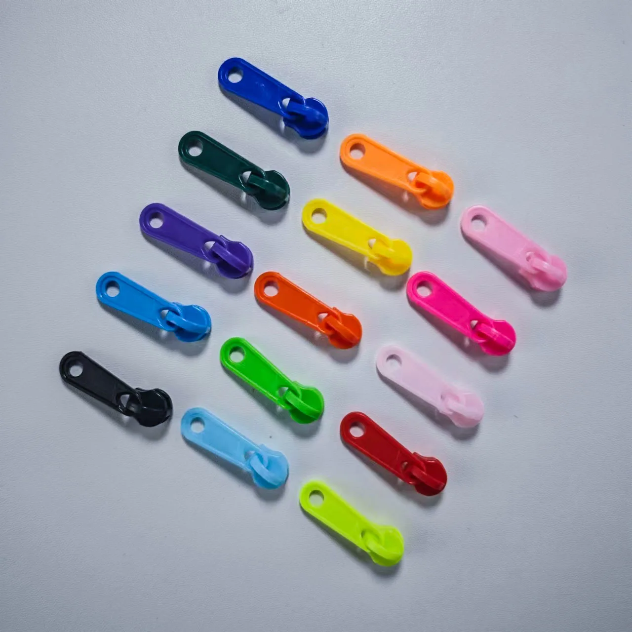10pcs 5#Candy color Resin zipper Plastic case zipper head Makeup bag color pull head