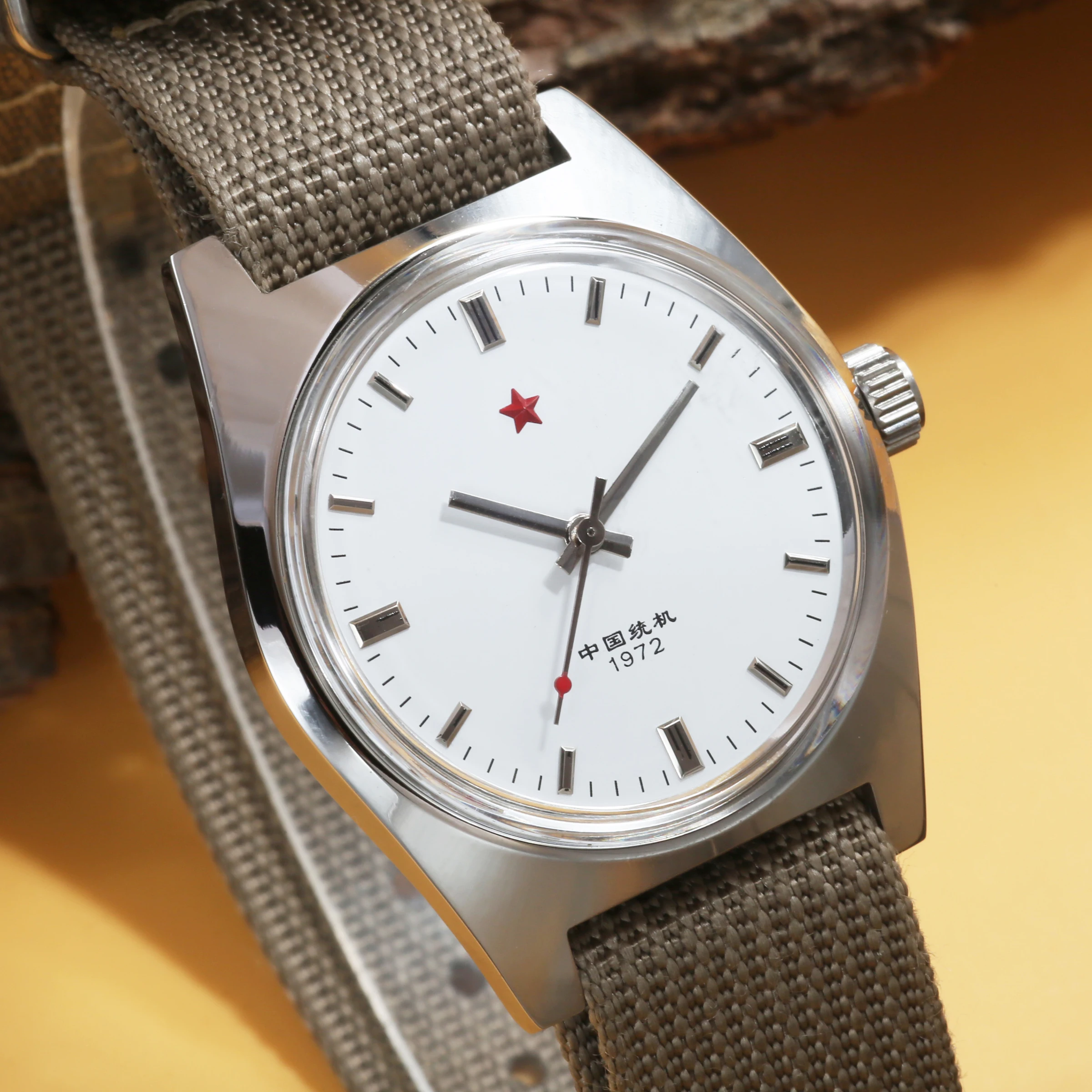 HAMI×RED H767120 SILVER Hamilton Khaki Air Race H767120 Red Bull Limited Edition