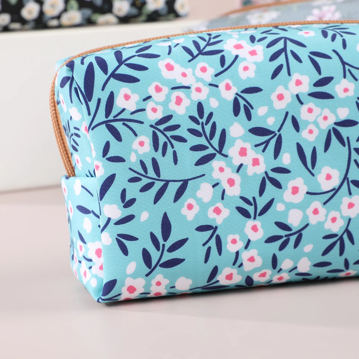 꽃무늬 필통 1개, 생필품을 담을 수 있는 작은 산뜻한 꽃무늬 휴대용 문구류 수납가방, 가족을 위한 선물