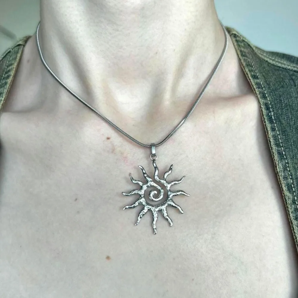 Stainless Steel Sun Pendant Necklace Gold Color Elegant Stainless Steel Necklace Waterproof Vintage Chic Sweater Chain