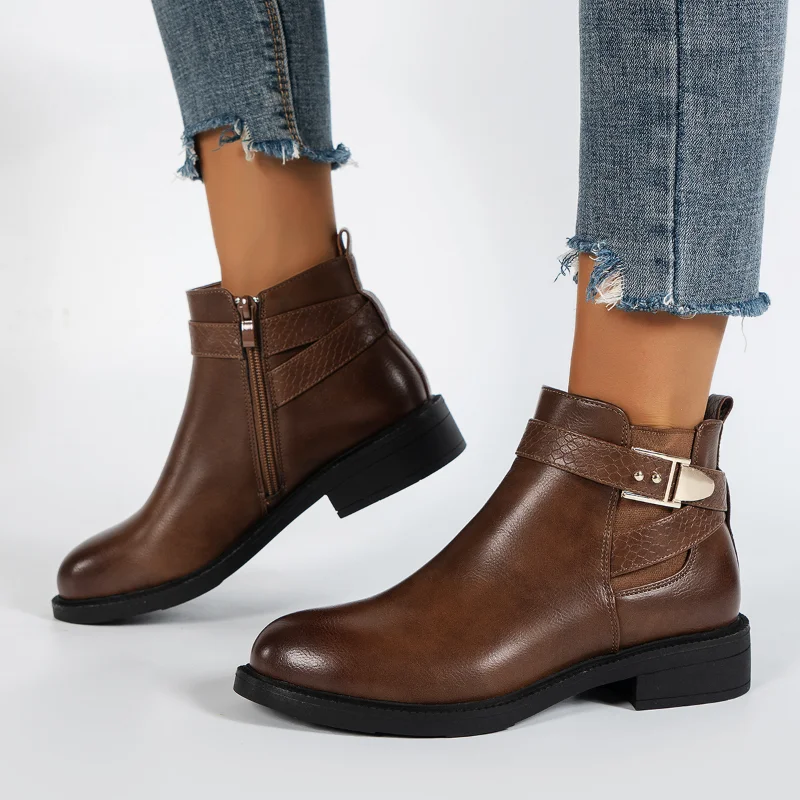 

Ботинки Челси Женские винтажные, металлический декор, полусапожки, круглый носок, молния сбоку, британский стиль, короткие сапоги, Осень-зима 2022