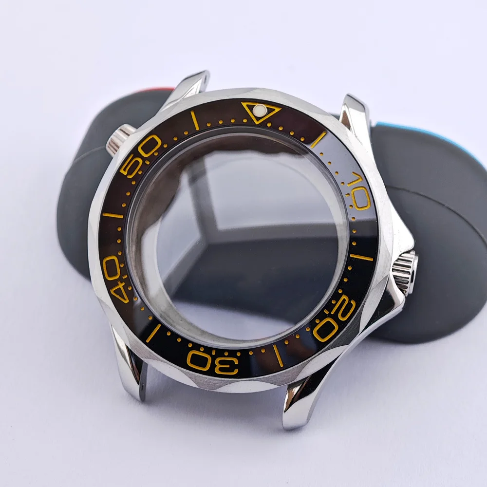 High-Quality Silver Diving Watch Case for Men with Automatic Movement