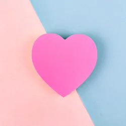 Vibrant Heart & Arrow Sticky Notes for Office and School Supplies (Love 76x76mm)