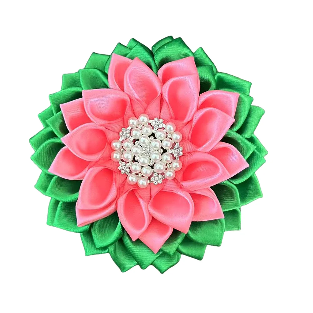 

High quality fashionable pink green social club flower girl jewelry brooch