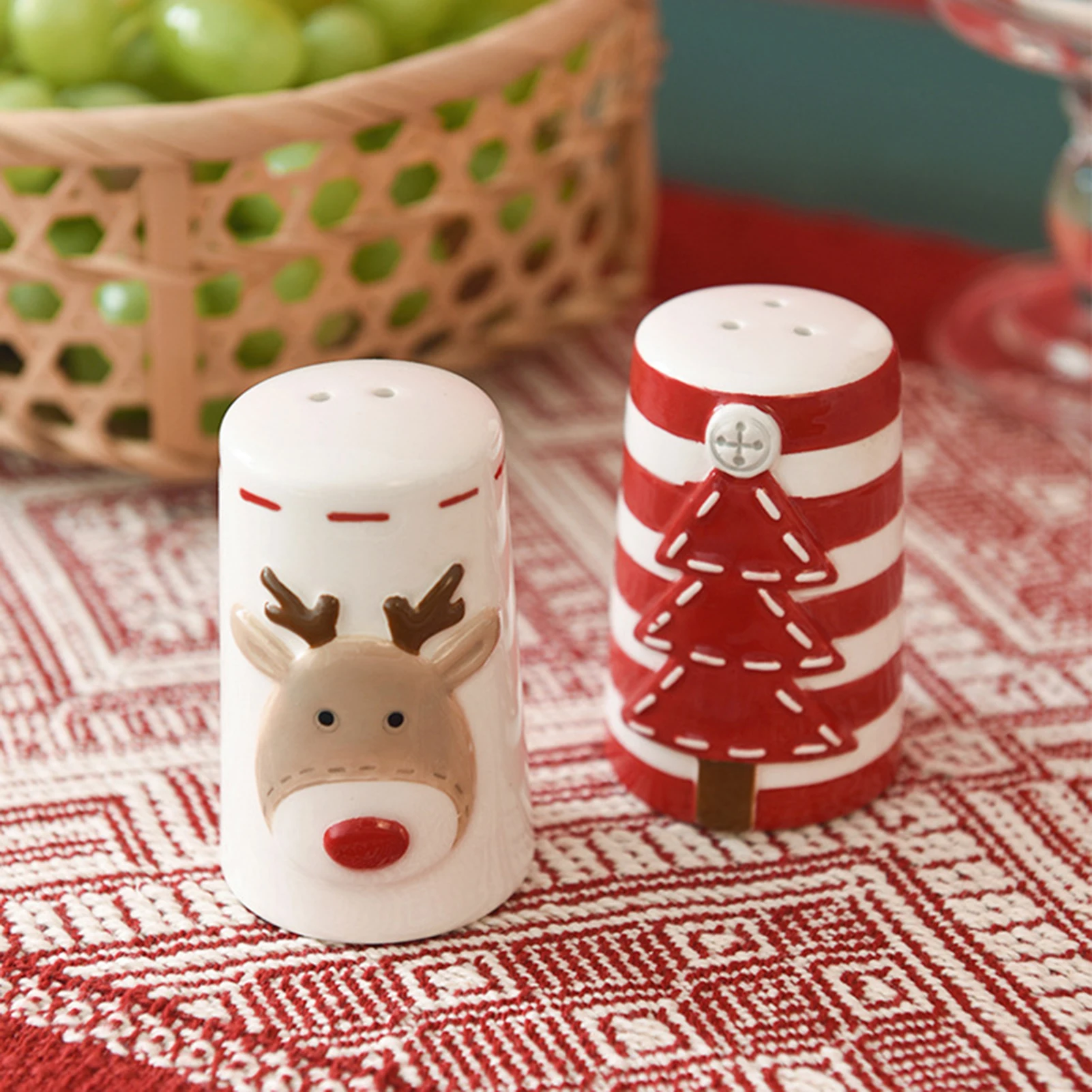 Ceramic Christmas Teapot Set Seasoning Jar Set Salt And Pepper Bottle Kitchenware Kitchen Decorations