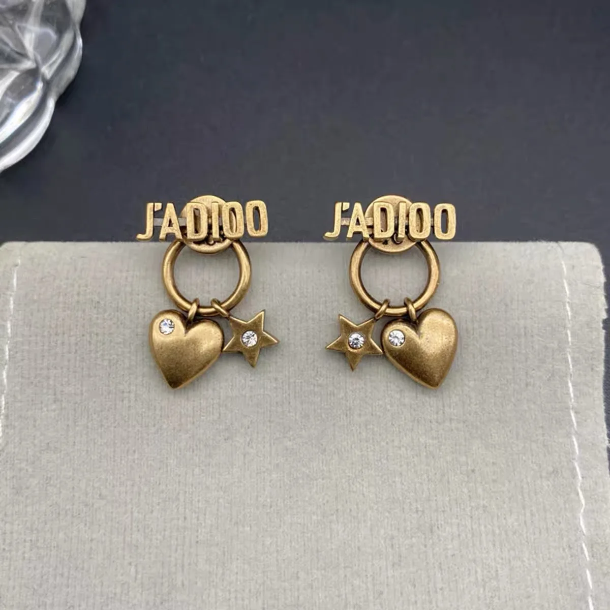 2024 Fashionable Classic Copper Alloy 24K gold Plated Earring Nail or Drops High sense Anti-Allergy post Vintage Niche Jewelry