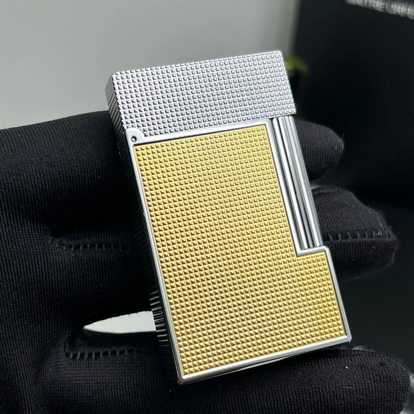 S.T. Collezione Di Accendini In Metallo Con Incisione Scozzese Dupont Elegante