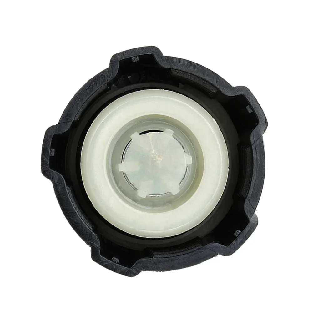 Car Radiator Expansion Water Tank Cap For C5 MK1 MK2 For NISSAN MICRA MK3 JUKE NOTE PRIMASTAR QASHQAI CLIO Grandtour radiator cap