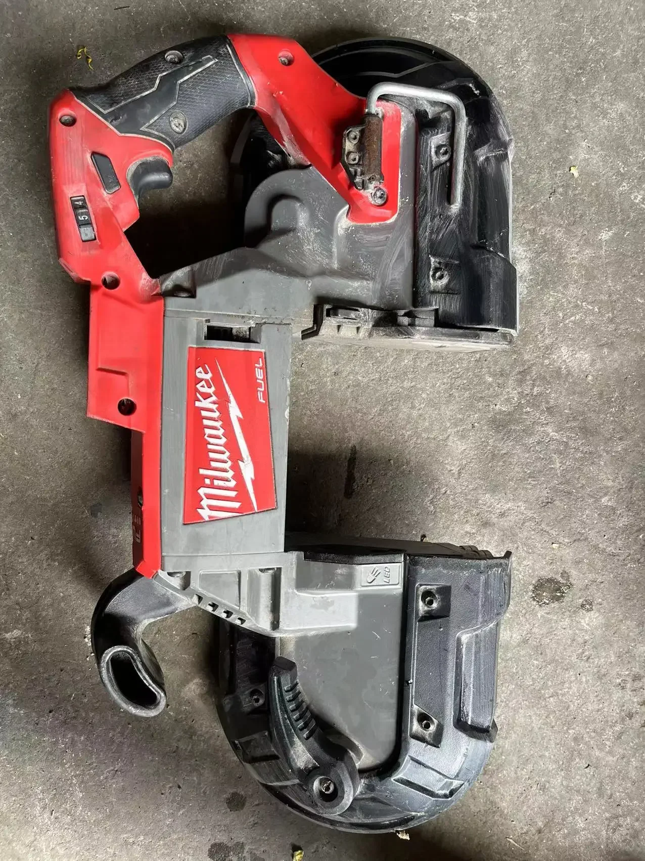 Milwaukee 2729S-20 M18 Fuel Deep Cut Dual-Trigger Band Saw (Tool Only)，SECOND HAND