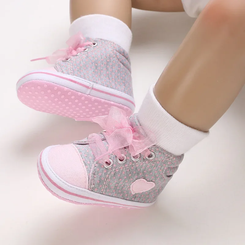 Best-selling Newborn Baby Infant Wearable Toddler Girls Canvas Shoes Heart Bow Tie Baby Lace Casual Shoes Anti-slip Soft Cotton