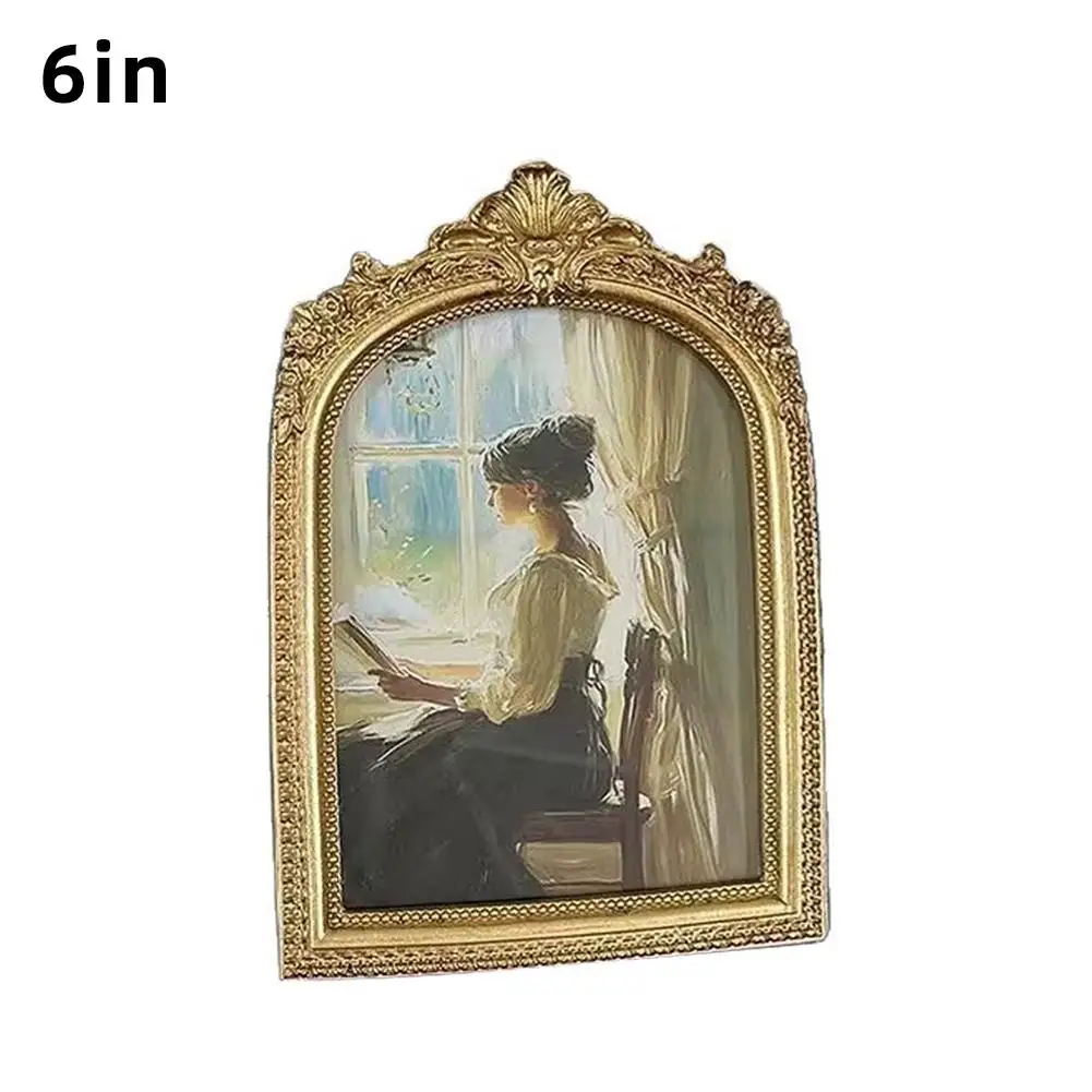 Photo Frame European Classical Golden Photo Frame Ornate Arch Detail Wall Hanging Photo Frame Desktop Ornament Gift Idea