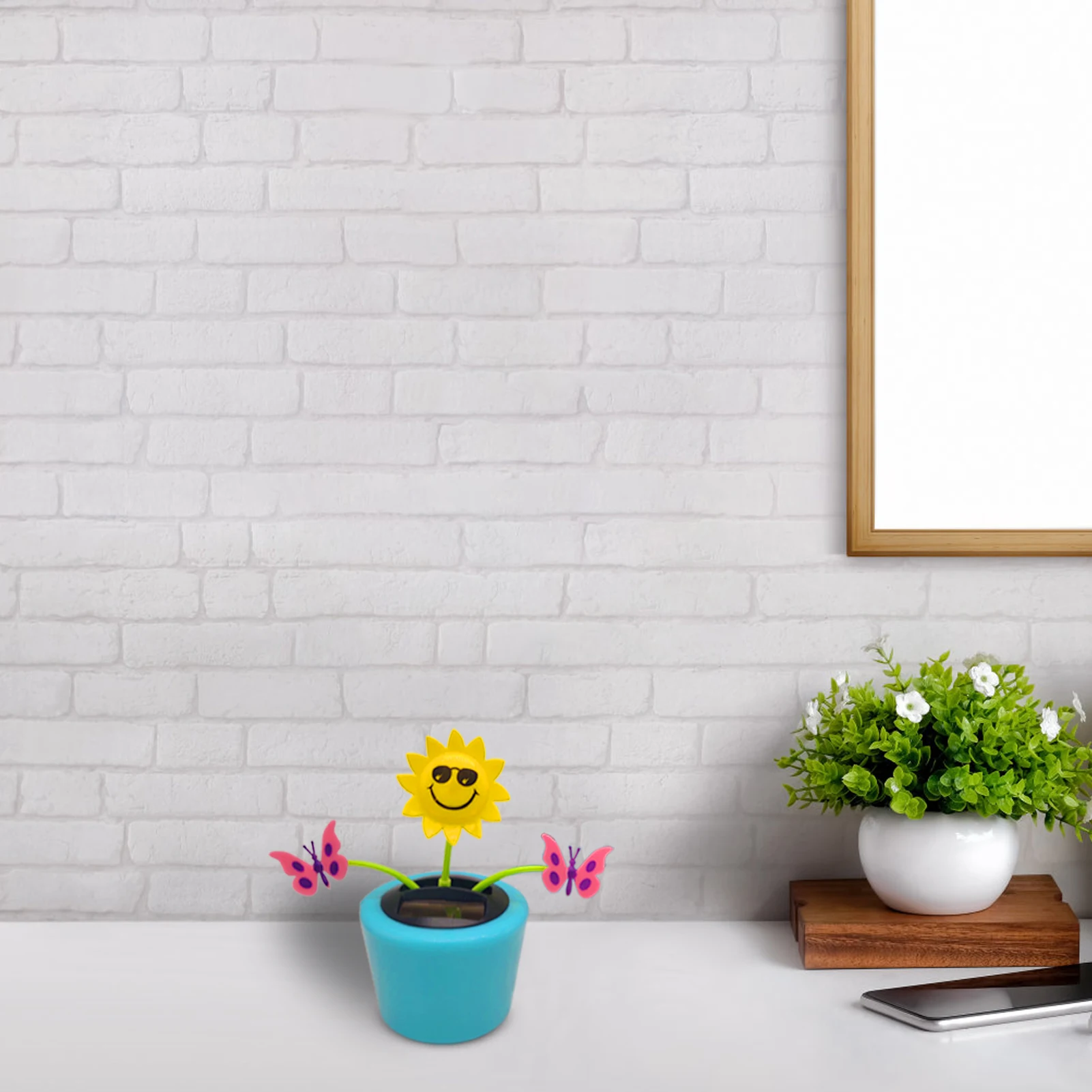 Solar Powered Dancing Flower Sunflower Solar Ornament Shaking Head Car Dashboard Ornaments for Home Bedroom Decoration