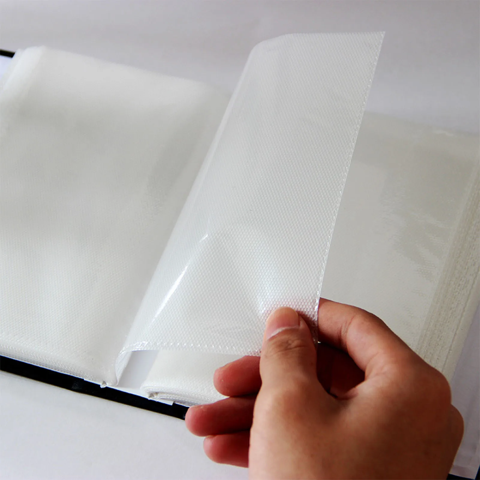 Photo Album Linen Cover 50 Pages 100 Pockets 4x6-Inch Slip-in Photo Album Portable Lightweight Picture Collection Book photo album