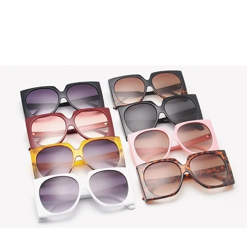 Oversized Square Sunglasses For Women Vintage Style Gradient Shades_voghion.com