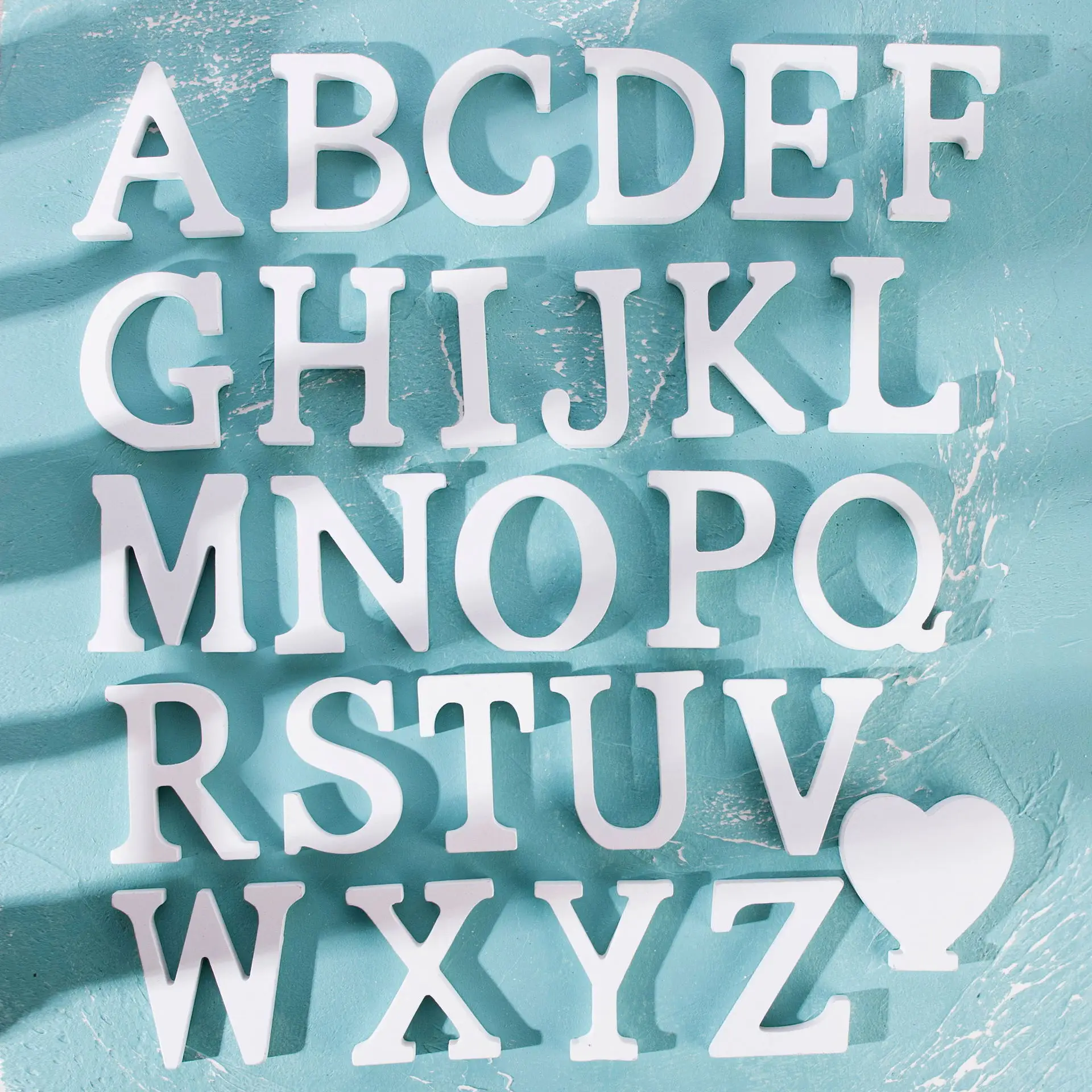 1Pc 10Cm/8Cm Bianco Lettera In Legno Alfabeto Inglese Fai Da Te Nome Personalizzato Design Art Craft Free Standing Heart Wedding Home Decor