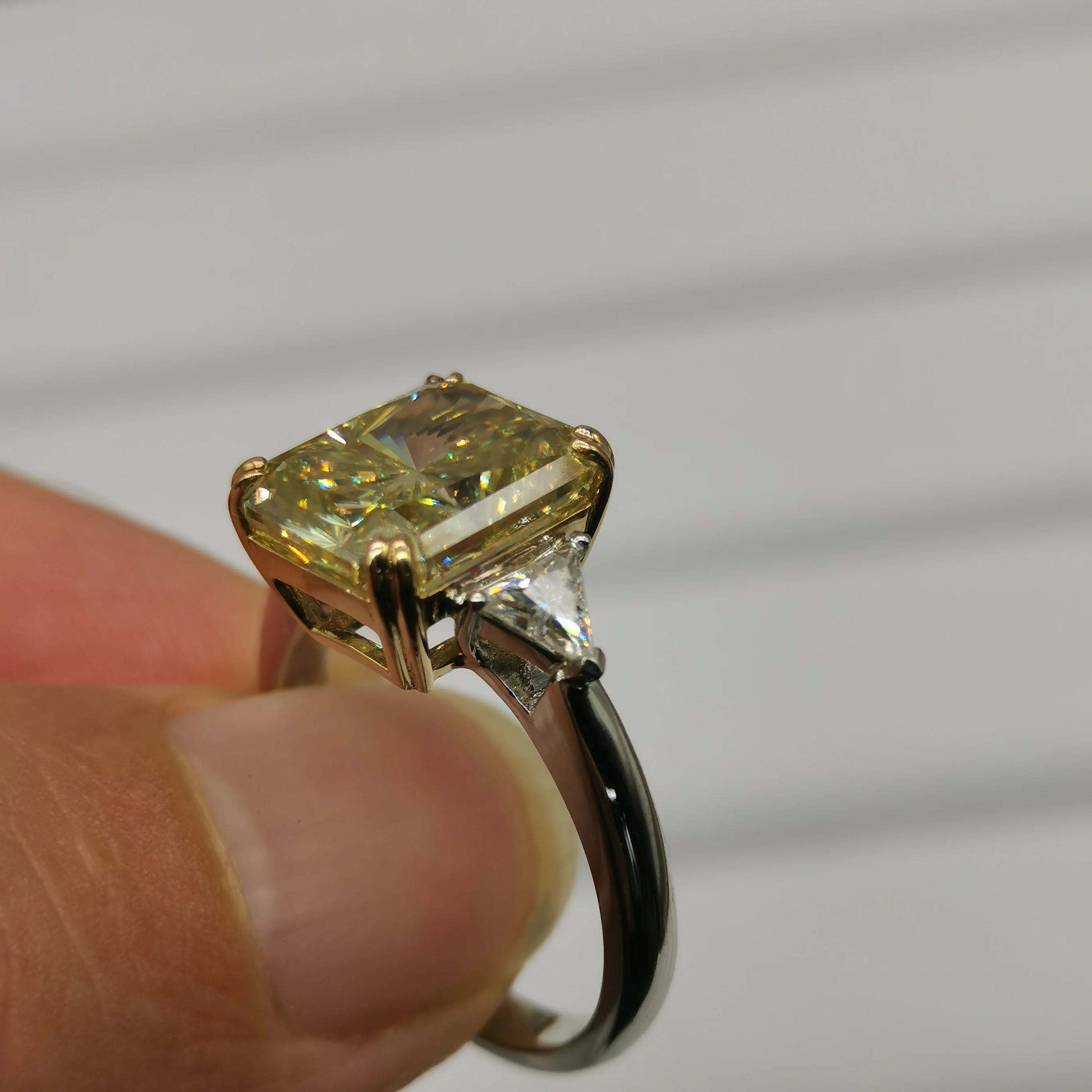 14K Gold Solid Real 5ct Radiant Cut Three-Stone Diamond Ring, Lab-Grown Diamonds (CVD/HPHT), Custom-Made Wholesale Wedding Rings 4