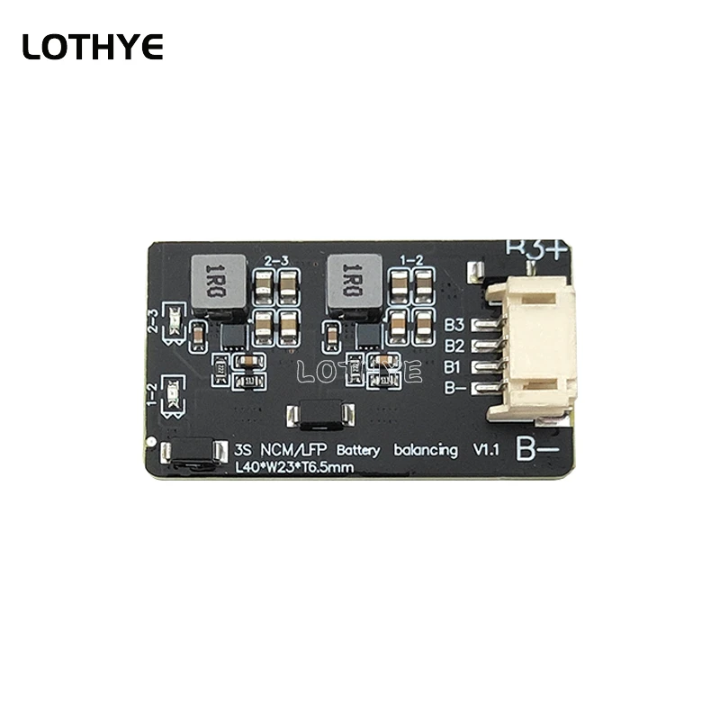 Vue latérale de l'équilibreur de tension batterie lithium 1.2A inductif pour 4S 13S.