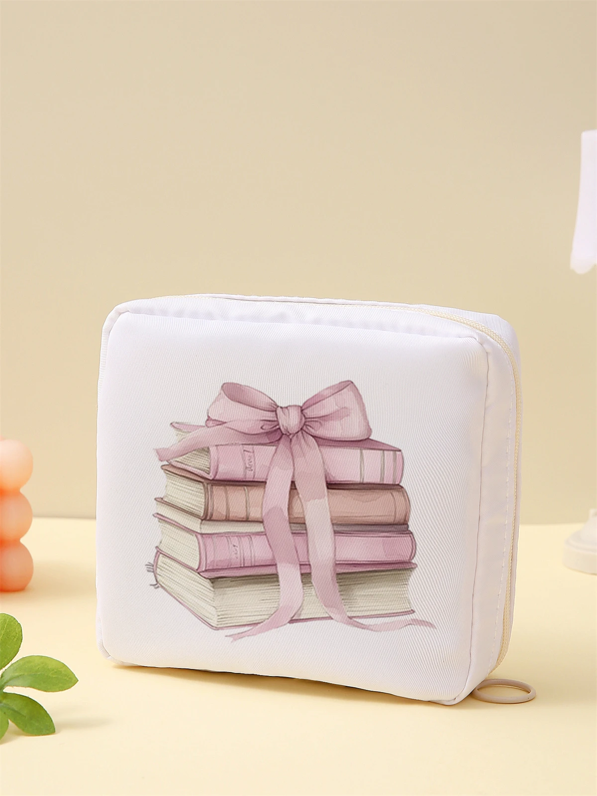 Book printed sanitary napkin storage bag, women's lightweight tissue bag, sanitary tissue bag