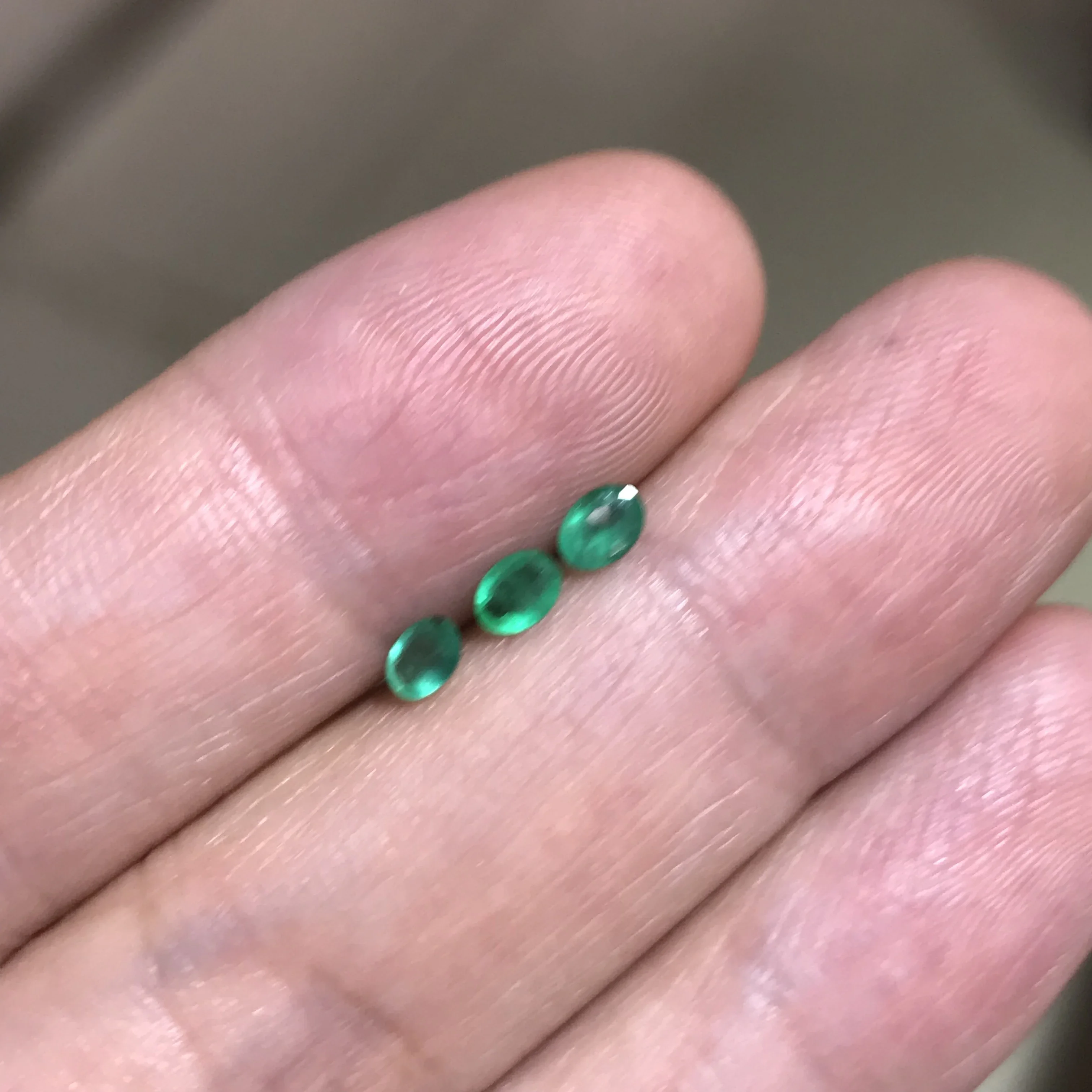 3mm * 4mm Oval Cut Real Emerald Loose Gemstone Natural SI Emerald Loose Gemstone for Ring Earrings or Pendan
