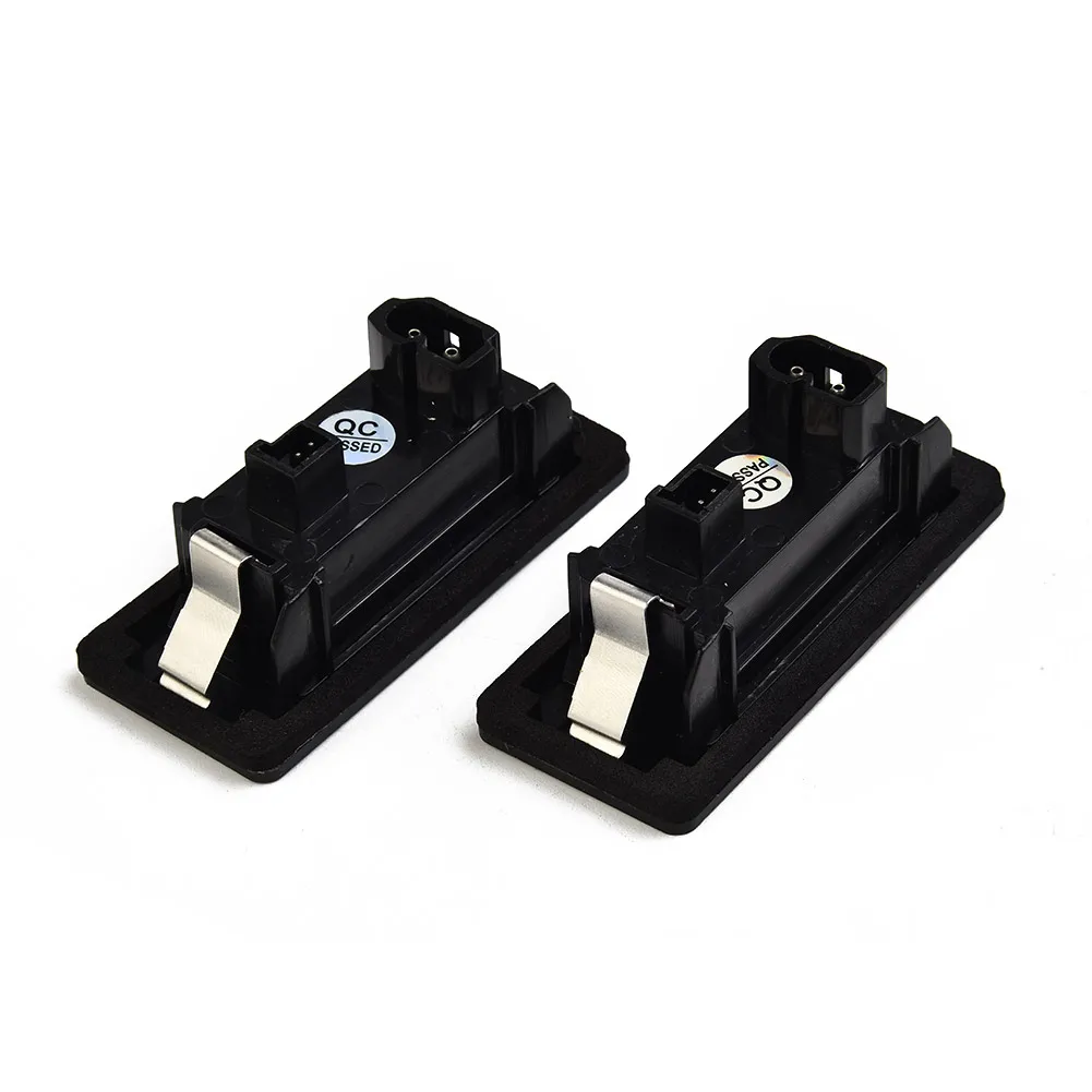 2Pcs Car LED License Plate Number Light For BMW E90 M3 E92 E70 E39 F30 E60 License Plate Lights Error Free License Plate Lamp