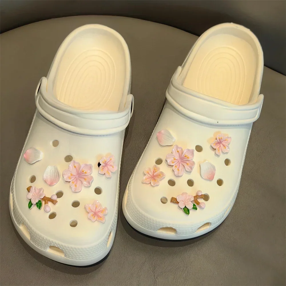Lila Blumen Schuh Charms DIY süße Schuh Dekorationen für Kinder Jungen Frauen Mädchen Party Zubehör Clogs Sandalen Dekoration Geschenk – Detail 4