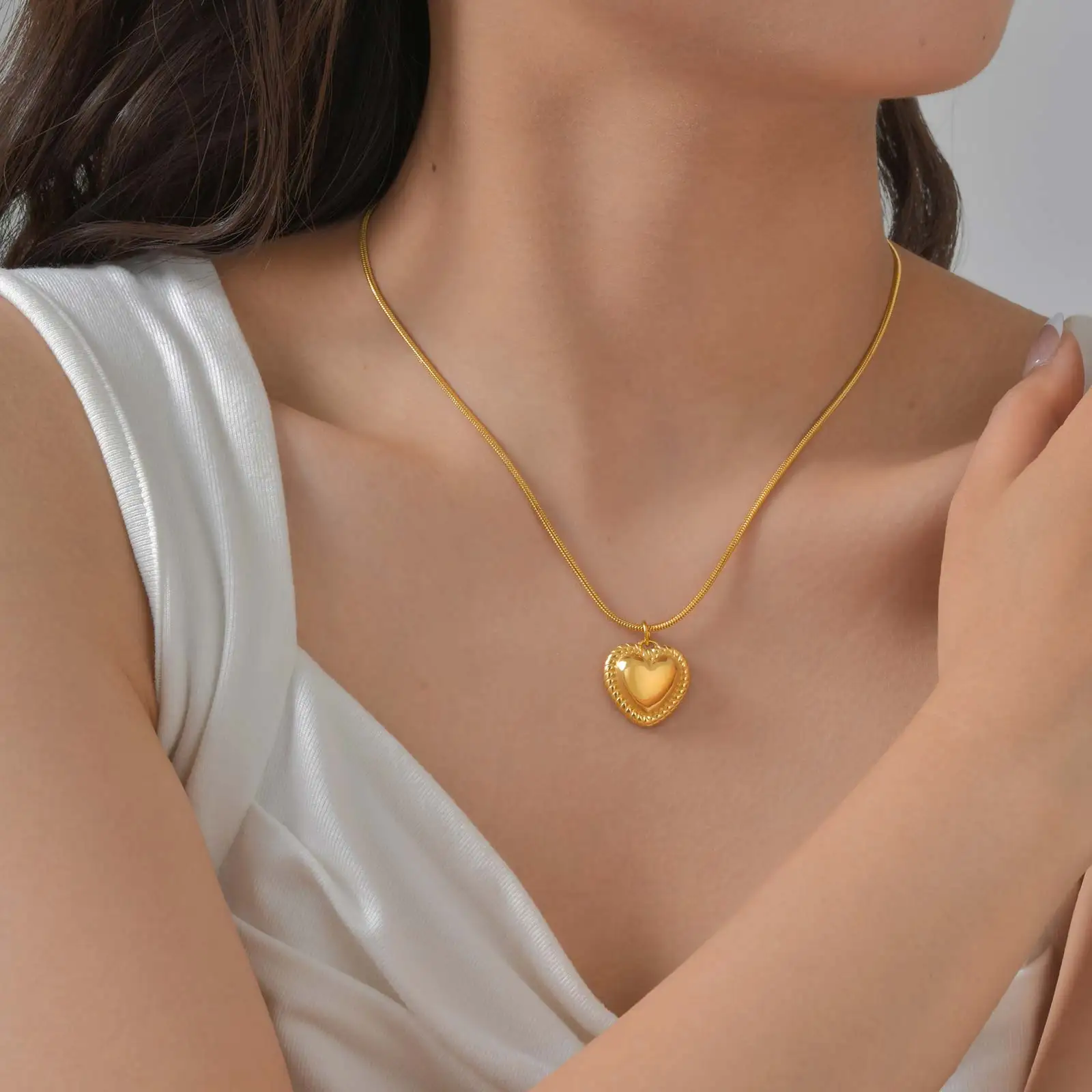 Collar corazón acero inoxidable chapado en oro regalo mujer_voghion.com