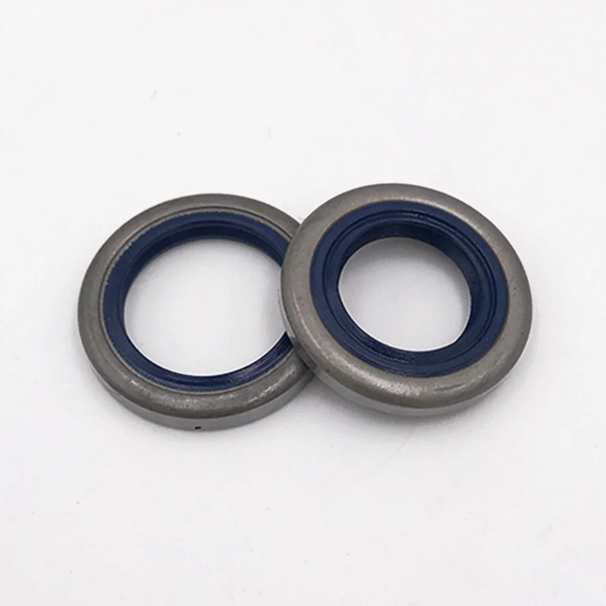 

2pcs Oil Seals For Husqvarna 40 365 371 357 359 51 55 257 262 254 261 262 346 XP Double Lip Rotation Shaft Gasket Sealing Rings