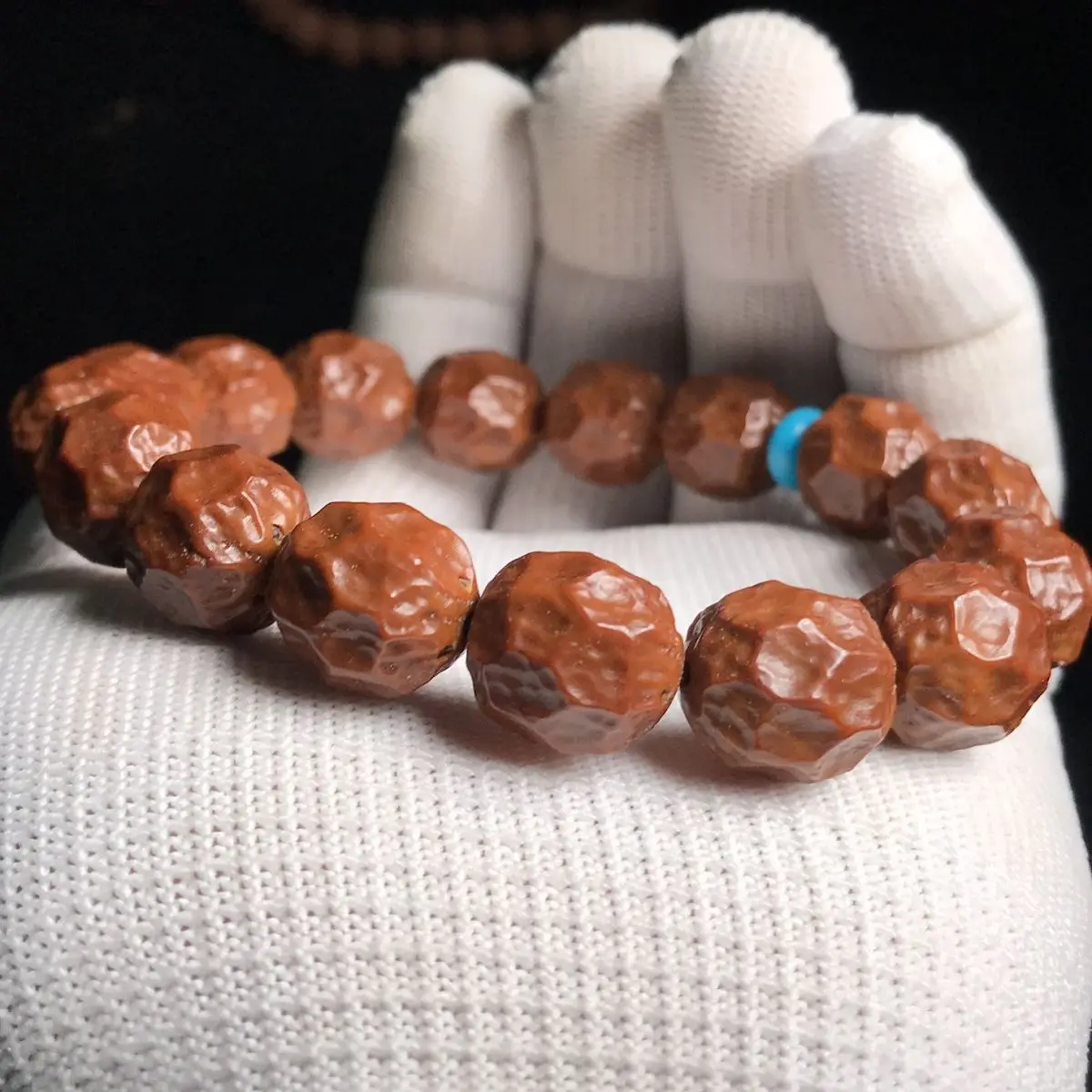 

Mouse original seed carving without phase hand-held running ring wenwan Bodhi bracelet Bodhi accessories Beijing octagonal