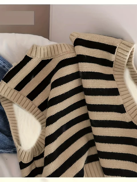 Popular Korean Children's Striped Jacquard Vest Knitted Sweater Baby Pullover Vest 2