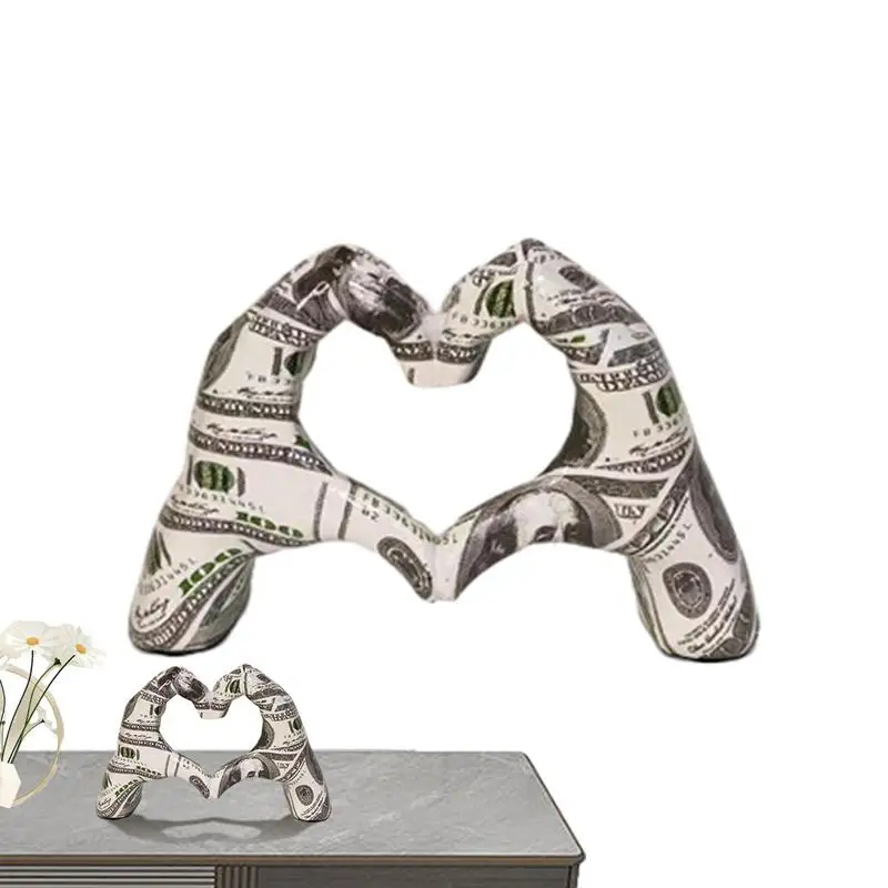 

Статуэтка из эпоксидной смолы с изображением сердца