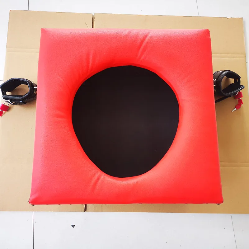 Юбка астында жарқыраған жеке фотосурет