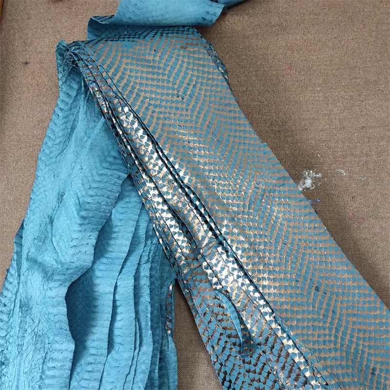 

Высококачественная натуральная змеиная кожа Натуральная кожа Цельный материал для бумажника сумочки украшение