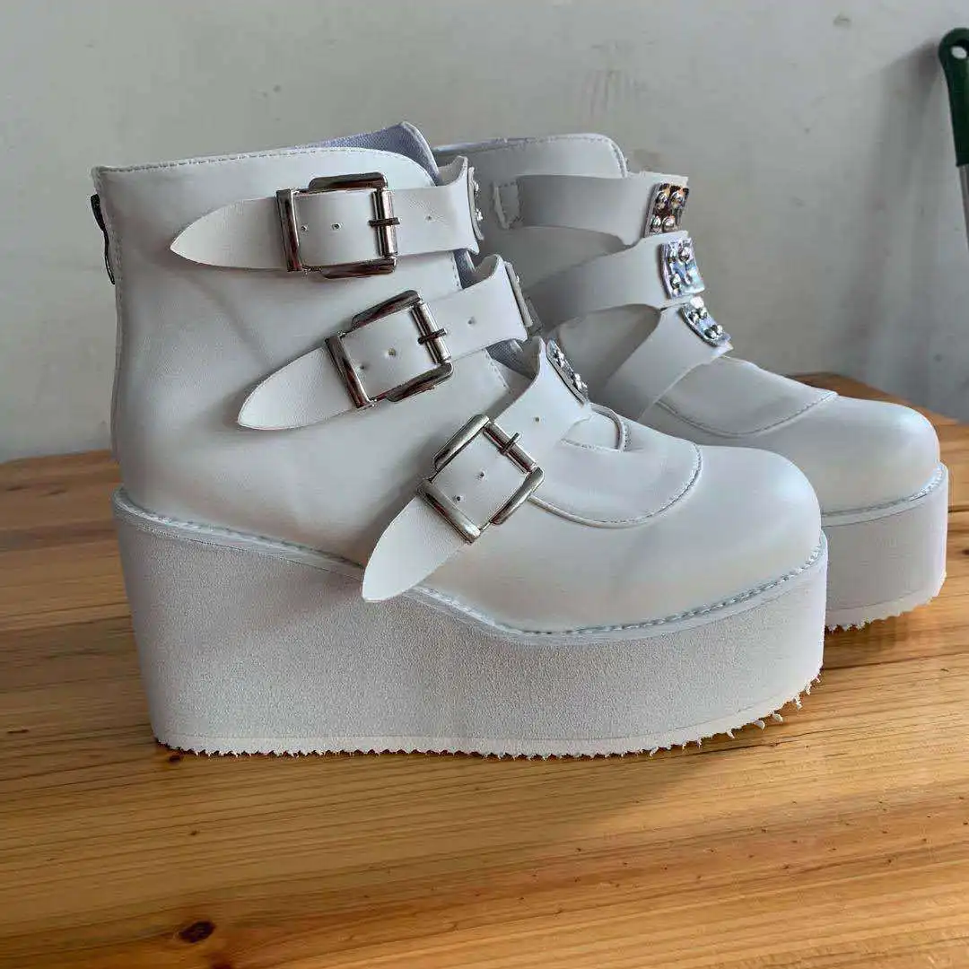 Women Buckle Ankle Boots 2022 Winter Platform Shoes Women High Heel Boots Size 43 Women Boots metal decoration Botas De Mujer