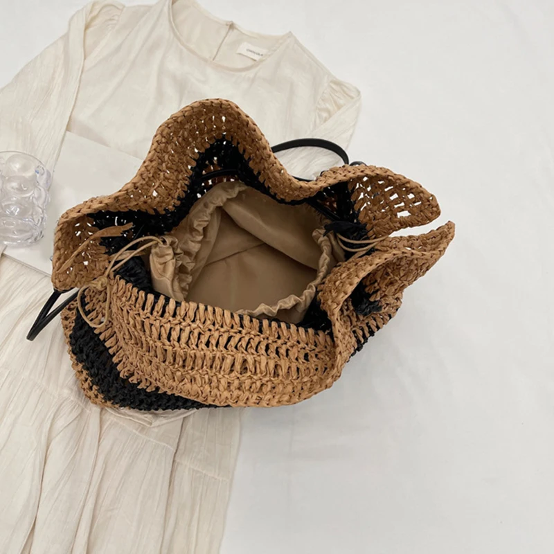 New Stripe Crochet Large Braided Bag Single Shoulder Tote Straw Braided Bag Drawstring Women's Bag
