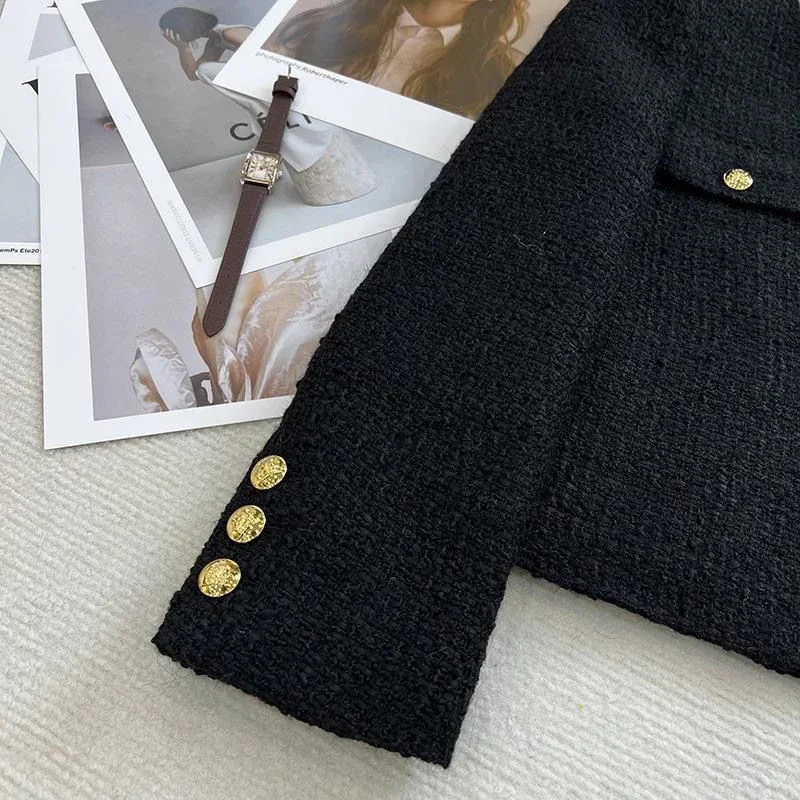Black Tweed Jackets for Women Fashion Vintage Metal Buckle Design Short Coat Women Korean Elegant Single Breasted Outerwear New 5