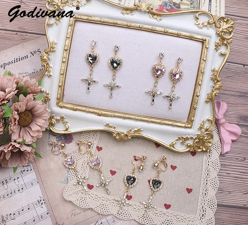 

Beaded Handmade Ear Clips Japanese Style Earrings Sweet Lady Silver Needle Simple Rhinestone Love Heart Earrings for Women