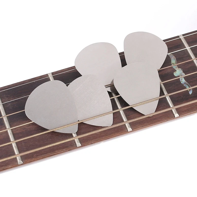 Stainless Steel Guitar Pick Colorful Heart-shaped Picks Box Adhesive Backing Ukulele Guitar String Instrument Accessories TMZ